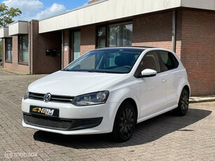 Volkswagen Polo 1.4-16VComfortline 2de Eigenaar|Automaat|NAP