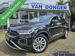 Volkswagen T-Roc 1.5 TSI Life Automaat Trekhaak / Navi /