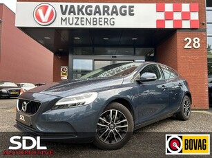 Volvo V40 2.0 T2 Momentum // FULL LED // NAVI // PDC //