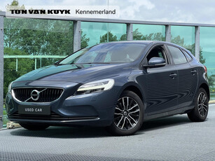 Volvo V40 2.0 T2 Nordic+ Verwarmde voorstoelen, Verwarmde voorruit, Parkeerverwarming, Led Verlichting, Trekhaak, lm.velgen 16 inch, Navigatie / DVD / Bluetooth