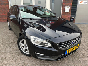 Volvo V60 1.6 D2 Kinetic / Navi / PDC / Cruise / NAP