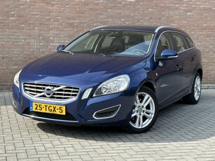 Volvo V60 1.6 T3 Ocean Race Complete Historie - Leder -