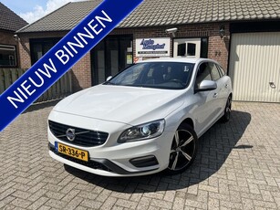 Volvo V60 2.0 T4 Business Sport R-design Trekhaak