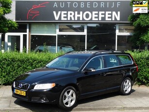 Volvo V70 2.0T Kinetic - AUTOMAAT - NAVIGATIE - CLIMATE /