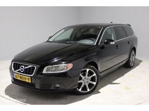 Volvo V70 2.0T Kinetic *Stoelverwarming* Trekhaak* Nw APK*