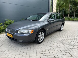 Volvo V70 2.4 Edition II trekhaak , zeer goed onderhouden