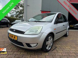 Ford Fiesta 1.4-16V First Edition ( NW APK + AIRCO + TREKHAAK )