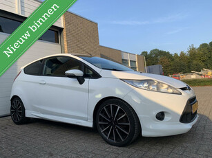 Ford Fiesta 1.4 Titanium ST-line APK Airco LM velgen Elektrische ramen