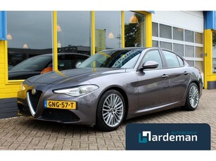 Alfa Romeo Giulia 2.0T Navi H/K Leder