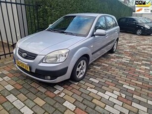 KIA RIO 1.6 CVVT X-ecutive 2006 5Drs Clima Lm