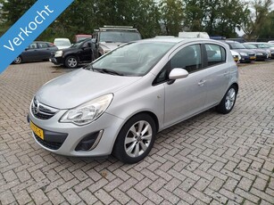 Opel Corsa 1.2-16V lichte schade