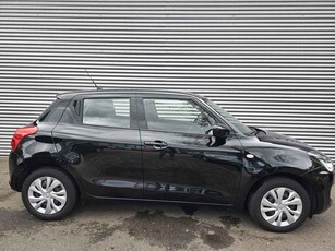 Suzuki Swift 1.2 Comfort Smart Hybrid model 2021