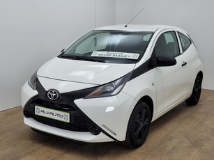 Toyota Aygo Occasion met sportvelgen en aux radio | Tweedehands Toyota Aygo in wit nu bij ALJauto | Bovag | Dealeronderhouden