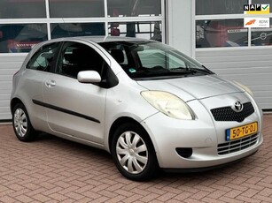 Toyota Yaris 1.3 VVTi Sol - Airco - NAP - NIEUWE APK