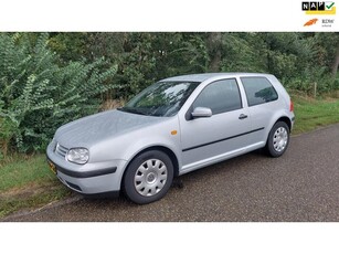 Volkswagen Golf 1.6 AUTOMAAT