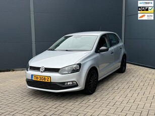 Volkswagen Polo 1.0i 5 Deurs / Airco / Luxe uitvoering.