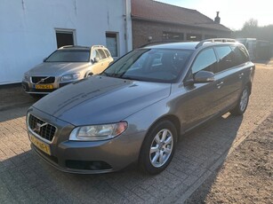 Volvo V 70 2.5T Momentum