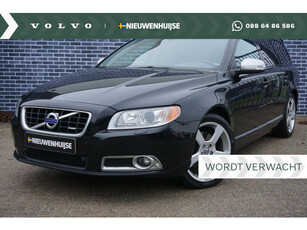 Volvo V70 2.0T R-Edition | stoelverwarming | Navigatie | Regen sensor | High Performance Audio | Actieve bochtverlichting | Xenon | Leder | Dakrails | Bluetooth |