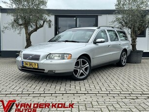 Volvo V70 2.4D Momentum Automaat CarPlay Cruise Climate