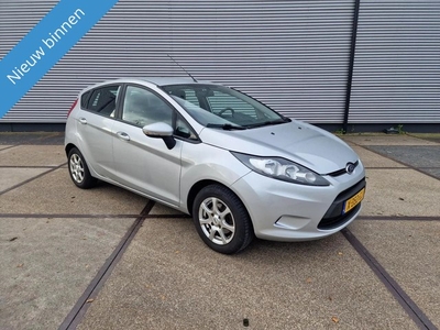 Ford Fiesta 1.25 Champion nieuwe apk, 5 deurs, nette staat