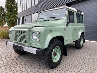 Land Rover Defender 2.2 D SW 90