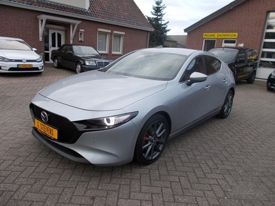 Mazda 3 2.0 SkyActiv-G 122 Luxury M hybrid Navigatie