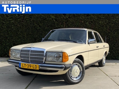 Mercedes-Benz 200-280 (W123) 200 Automaat Schuifdak