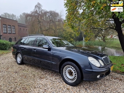 Mercedes-Benz E-klasse Combi 200 K. (luchtbalg defect)