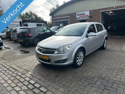 Opel Astra (bj 2008)