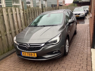 Opel Astra Sports Tourer 1.0 Business+