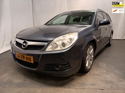 Opel Vectra Wagon 1.9 CDTi Executive - Schade