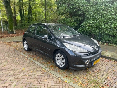 Peugeot 207 1.6-16V XS Pack LPG schakelaar defect