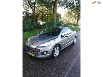 Peugeot 207 CC 1.6 VTi dak werkt niet prijs is erna