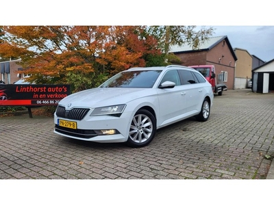 Skoda Superb Combi 1.6 TDI Style Business CLIMA-NAVI-BJ