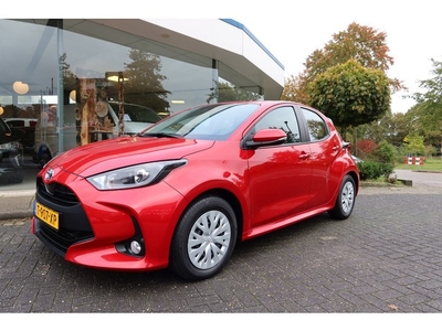 Toyota Yaris 1.5 Hybrid Active CLIMA I CRUISE I CAMERA I