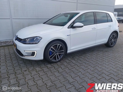 Volkswagen Golf 1.4 TSI GTE LED Trekhaak Navi 2 Sleutel