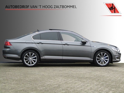 Volkswagen Passat 1.4 TSI GTE Connected Series Plus