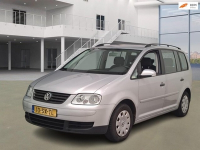 Volkswagen Touran 1.6-16V FSI Business AIRCO CRUISE