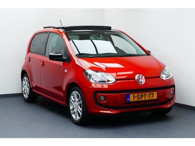 Volkswagen up! 1.0 groove up! BlueMotion. Panodak, Airco