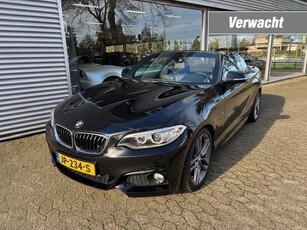 BMW 2-serie 220i Cabriolet M-Sport Automaat