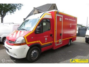 Renault Master 2.5 DCI 150 ZIEKENAUTO