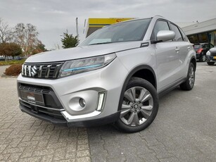 Suzuki Vitara 1.4 SMART HYBRID SELECT CAMERA NAVI ADD. CRUISE CARPLAY