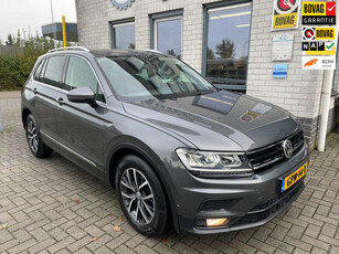 Volkswagen TIGUAN 1.4 TSI Comfortline Business / Camera / PDC V + A / Add Cruise / Carplay / Navigatie / Telefoon