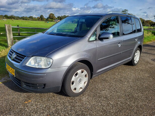 Volkswagen Touran 1.6-16V FSI Trendline