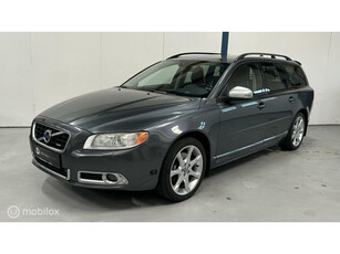 Volvo V70 2.5T R-Design AUTOMAAT / LEER