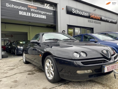 Alfa Romeo SPIDER 2.0-16V T.Spark