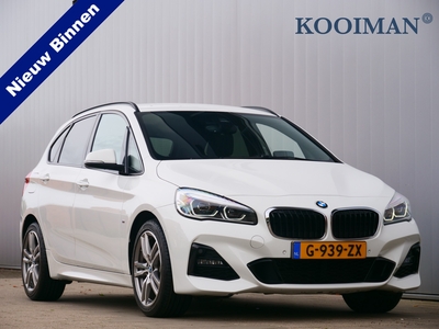 BMW 2-SERIE Active Tourer 220i 192pk Executive Edition M-pakket Automaat Headup display / 18 Inch / M-Pakket / Navigatie