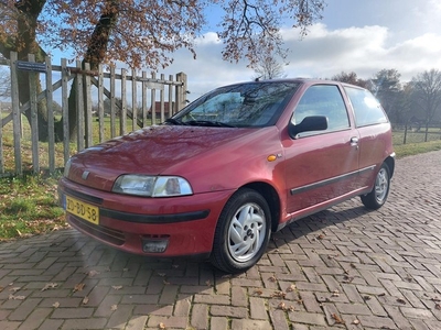 Fiat Punto 1.2-16V 85 Stile