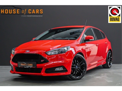 Ford Focus 2.0 250pk ST-2 cruise controlparkeersensoren