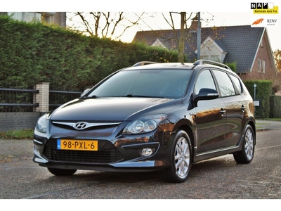 Hyundai I30 CW 1.6i i-Motion CLIMA CRUISE TREKHAAK